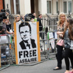 34758_3_assange-protest.jpg