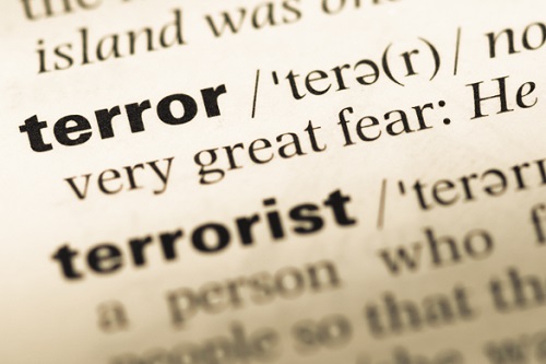 Comment les médias occidentaux soutiennent le terrorisme d’Etat qui fait des millions de victimes (Peace News)