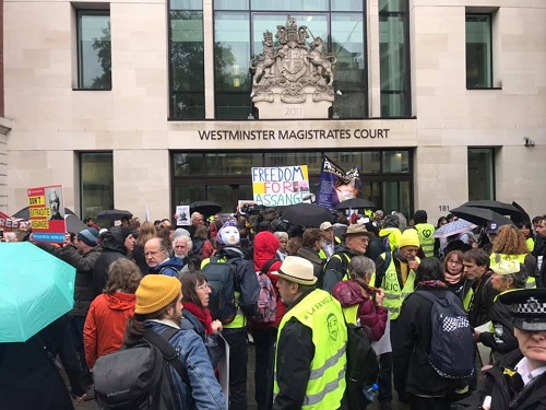 Assange au Tribunal (21 Octobre 2019)